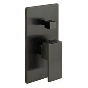 Bateria VADO NOTION prysznicowa podtynkowa z przełącznikiem czarna szczotkowana