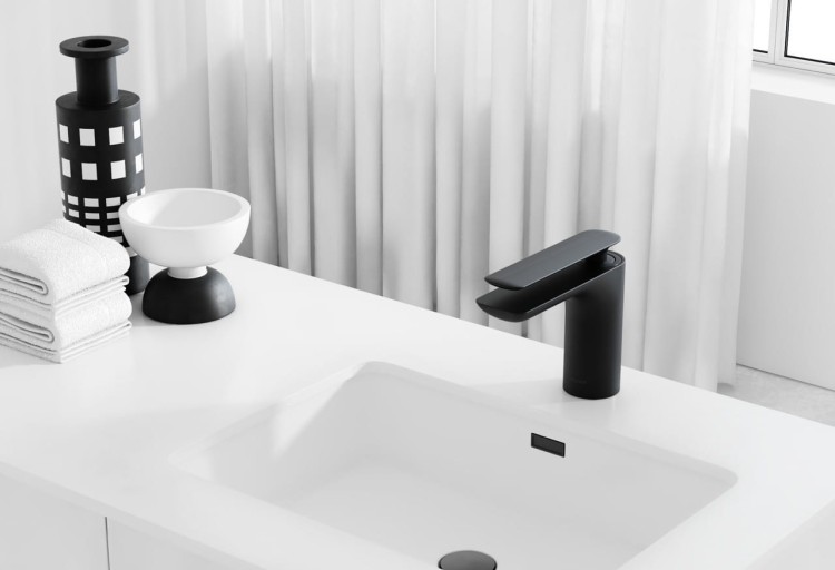 Bateria umywalkowa Experience Black KOHLMAN QB100EB czarna