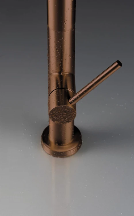 Bateria kuchenna z wyciąganą wylewką - 2 rodzaje strumienia