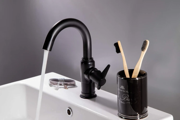 Bateria umywalkowa stojąca czarna nero Temisto Deante