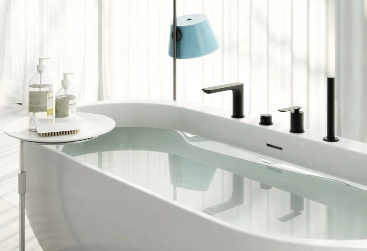 Bateria wannowa 4-otworowa Experience Black KOHLMAN QB244EB