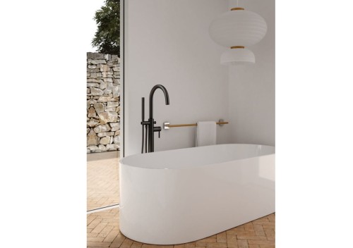 Bateria wannowa wolnostojąca Roxin Black KOHLMAN QF1165RB czarna