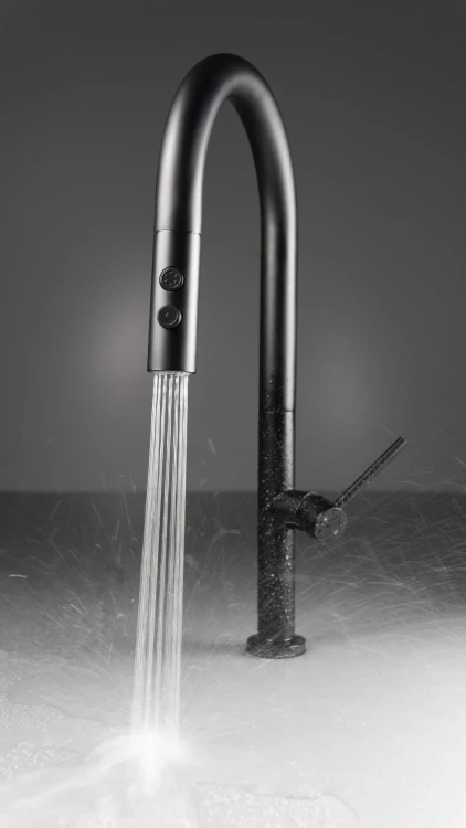 Bateria kuchenna z wyciąganą wylewką Olfato Deante nero czarna