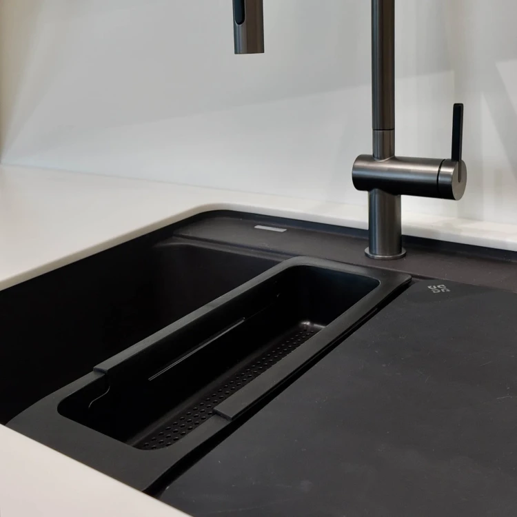 Koszyk rozsuwany do zlewozmywaka