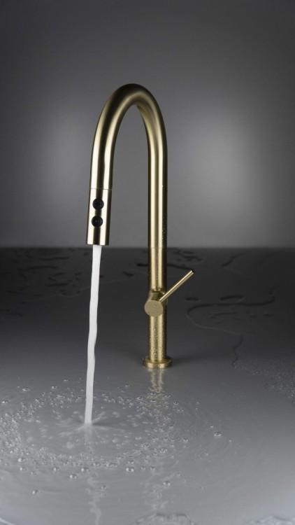 Bateria kuchenna z wyciąganą wylewką Olfato Deante złoto szczotkowane