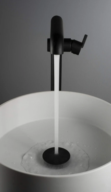 Bateria umywalkowa wolnostojąca Silia Deante nero czarna