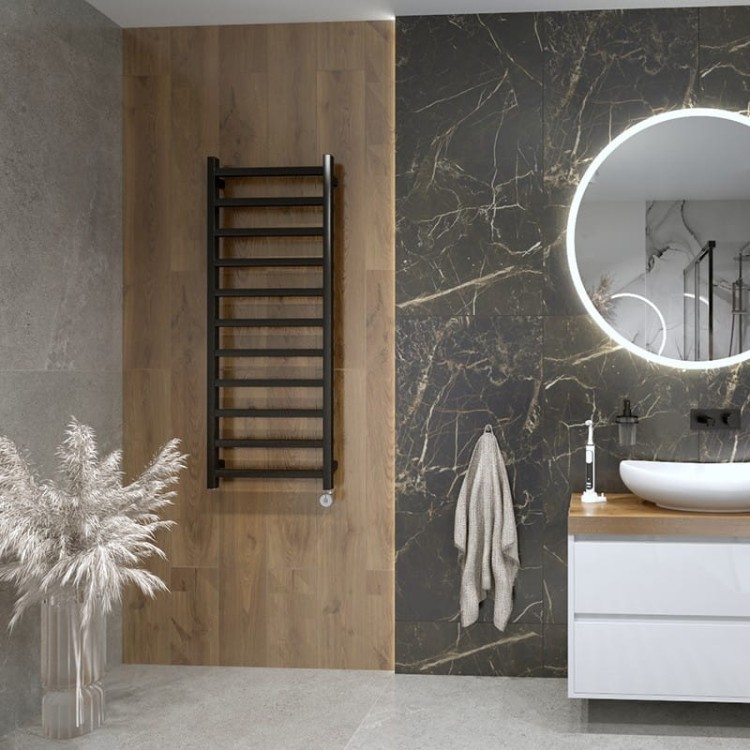 Grzejnik łazienkowy elektryczny Lungo Black 960 z grzałką Black Lavita