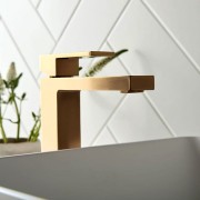 Bateria VADO NOTION umywalkowa złota szczotkowana