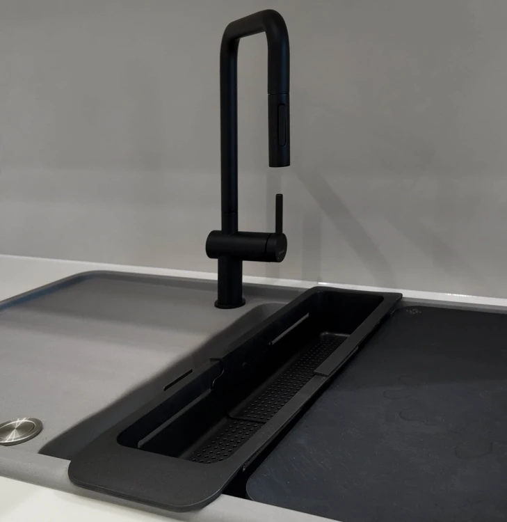 Koszyk rozsuwany do zlewozmywaka