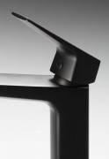 Bateria umywalkowa stojąca nero czarna Blur Deante