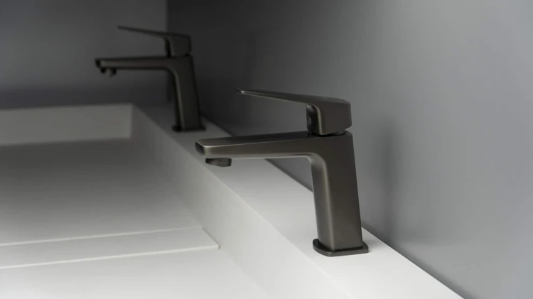 Bateria umywalkowa stojąca titanium Blur Deante